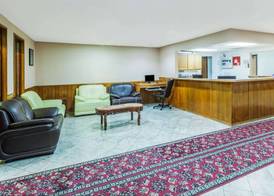 Super 8 by Wyndham Irving DFW Airport/South 3