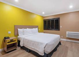 Hotel H-Wood 3
