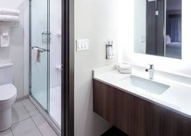 Holiday Inn HINTON by IHG 4