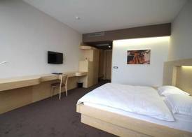 Hotel International Prishtina & Spa 4