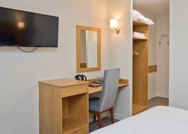 Blue Bell Lodge Hotel 2