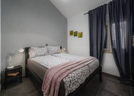 Apartment With View 4