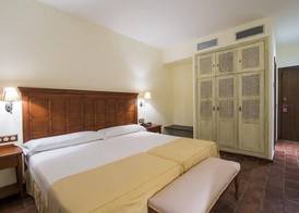 Hospedium Hotel Cortijo Santa Cruz 5