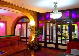 Hôtel Renaissance 4