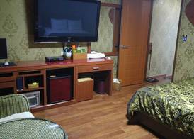 Loa Hotel 5