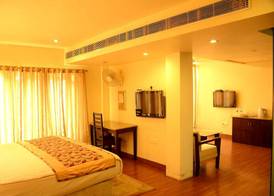 Hotel Fairway 5
