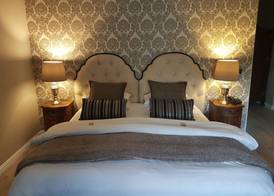 Riverside Boutique Hotel 3
