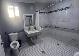 La Perla motel 5