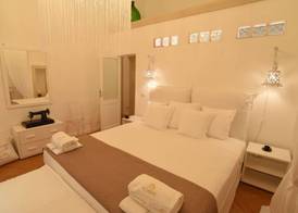 Cadelli Luxury Suite & Apartments 4