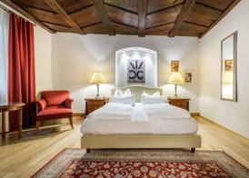 Chin-Chin Hotel ehemals Bohemian Hotel 2