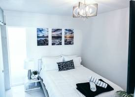 Dolphin Suites 2