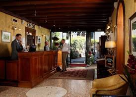 Pensione Accademia - Villa Maravege 3