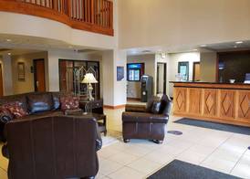 Wingate by Wyndham Coon Rapids 4