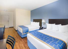 Days Inn by Wyndham Macon I-75 North 4
