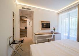 HVD Nympha Hotel - All Inclusive, Private Beach & Free Parking - Adults Only 5