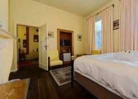 Edinburgh Gallery Bed & Breakfast 3