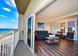 Sun Tower Hotel & Suites on the Beach 3