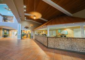 Holiday Inn Club Vacations Cape Canaveral Beach Resort 2