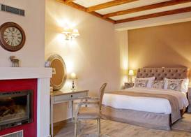 AlmondHouse Suites with Fireplace - ADULTS ONLY 5