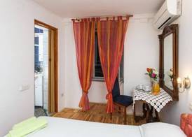 Rooms Fausta Old Town 3