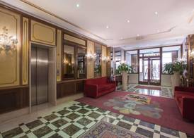Hotel Amadeus 4