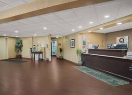Quality Inn & Suites Chambersburg Northeast 2