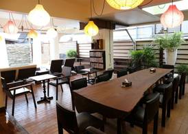 Kampaeng Ngam Hotel - Steps to Night Bazaar & Old City 2