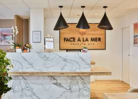 Hôtel & Spa FACE À LA MER 2