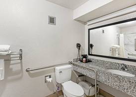 Quality Inn Clinton - Laurens I-26 5