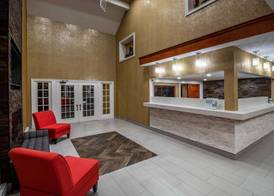 Ramada by Wyndham Groton Mystic 4