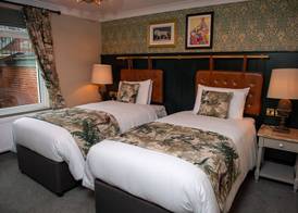 The Red Lion Inn by Chef & Brewer Collection 5