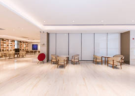 Ji Hotel (Shanghai Xuhui Riverfront) 2