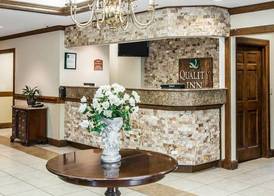 Quality Inn Southfield - Detroit 3