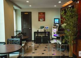 Econo Lodge Times Square 5