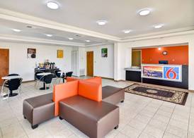 Motel 6-Lindale, TX 3