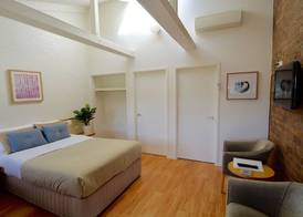 Beachfront Motel 4