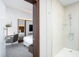 Courtyard by Marriott Edinburgh West 4
