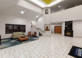 Days Inn by Wyndham Tulsa Central 5