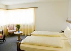 Schlosshotel - Self Check-In Hotel 5