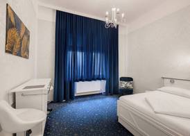 Hotel Goldene Spinne 4