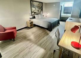Super 8 by Wyndham Manchester TN 2