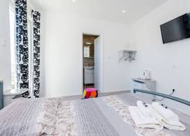 Guest House Nikolina 2