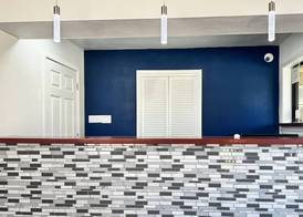Xecutive Inn and Suites 3