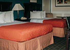 Victorian Inn & Suites 5