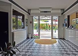 Hotel Sud Est by Fam Rossetti 5