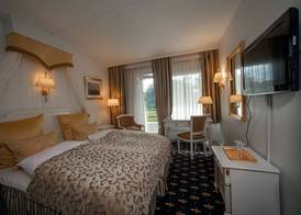 Sauntehus Castle Hotel 3