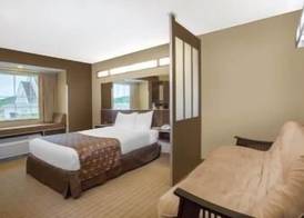 Microtel Inn & Suites by Wyndham Marietta 3