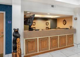 Econo Lodge Newport Smoky Mountains Gateway 3