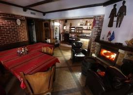 Fox House 3