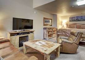 Eagle Fire Lodge & Cabins 2